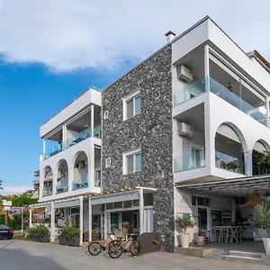 https://villa-maria-toroni.hotelschalkidiki.net