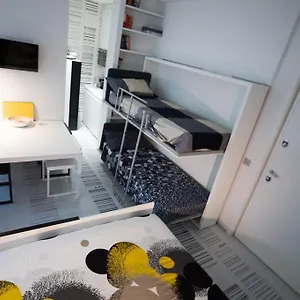  Appartamento Stylish Mini In The Heart Of Italia
