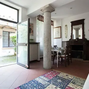Charming Navigli Appartamento