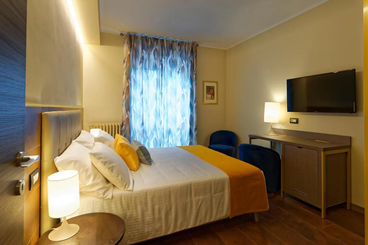 Red Ribbon Otel Milano İtalya