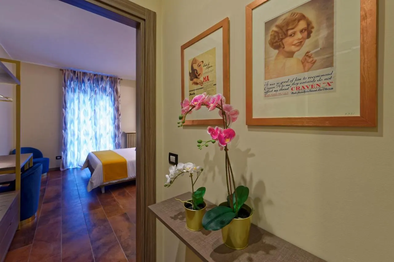 ** Affittacamere Hotel Red Ribbon Milano Italia