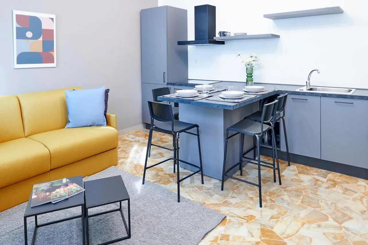 Red Ribbon Otel Milano 2*,  İtalya